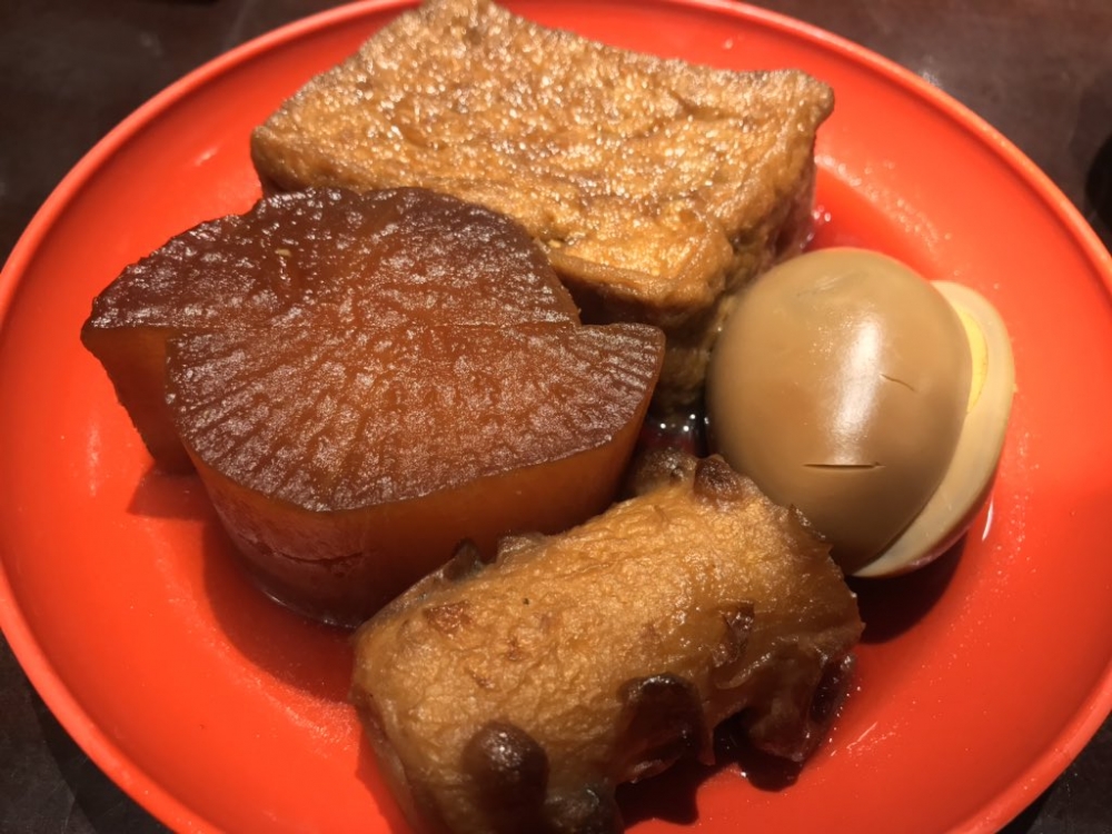 大家可以選擇自己想食嘅煮物。