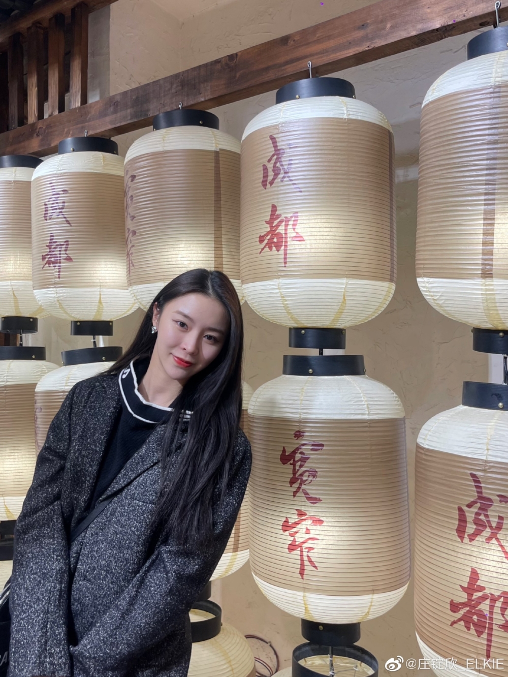 莊錠欣就喺社交網站分享佢同家人同遊成都嘅vlog，睇嚟被淘汰後佢都繼續留喺內地。