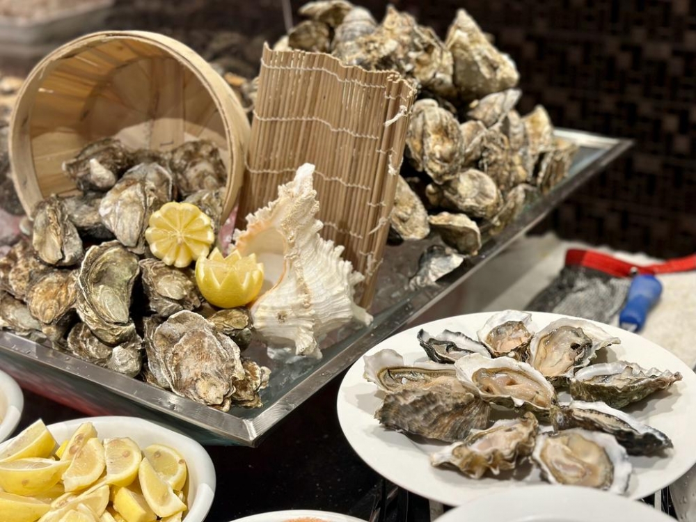 新鮮的即開生蠔！