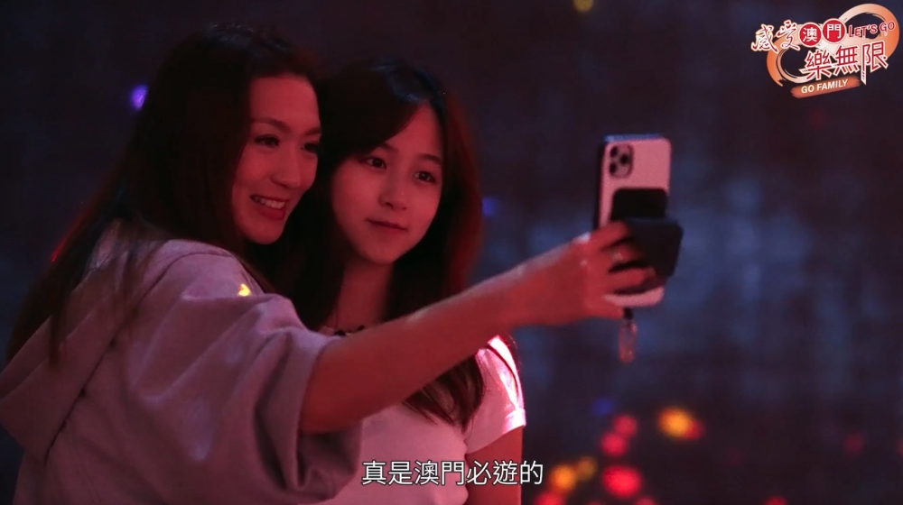 姚嘉妮 IG