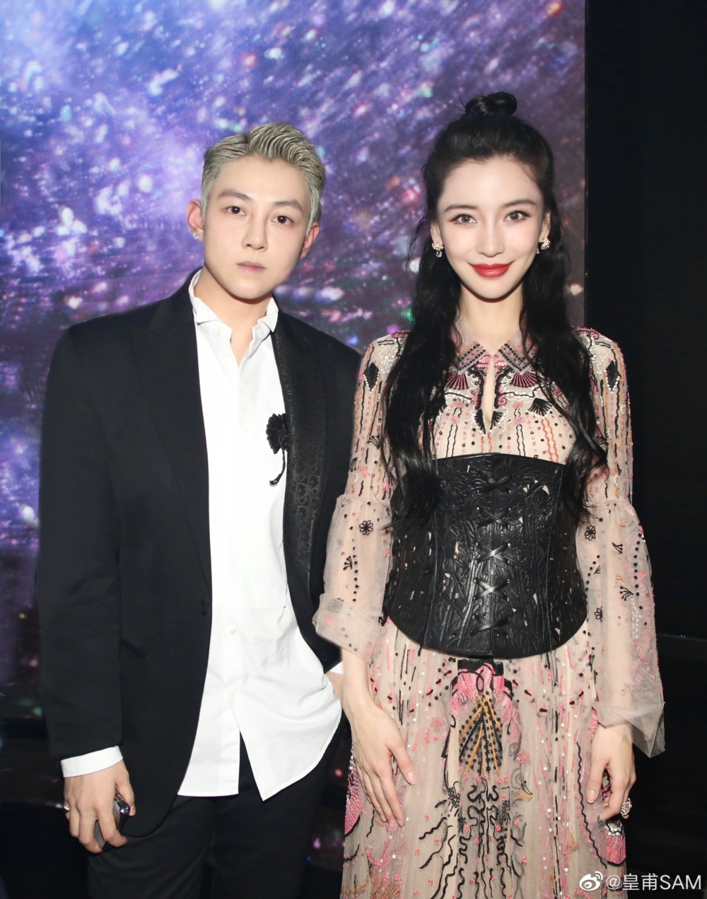 皇甫聖華雖然係網紅出身，但佢亦與演藝圈好多藝人關係良好