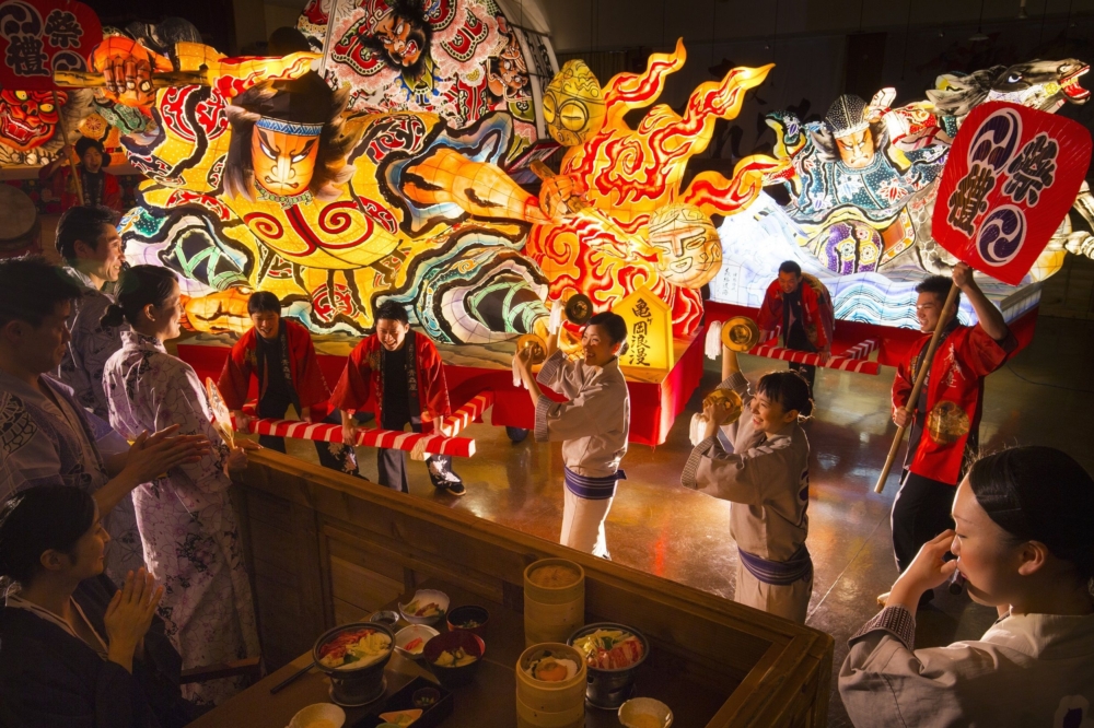 巨型睡魔燈籠一般以傳說、歷史人物或歌舞伎等為主題，相當精彩震撼！