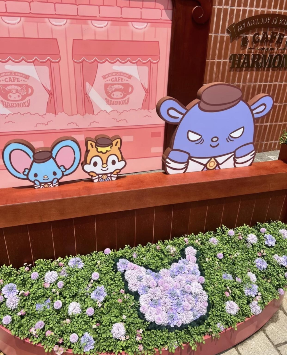 除了兩位主角，咖啡廳仲有其他Sanrio卡通角色出沒！