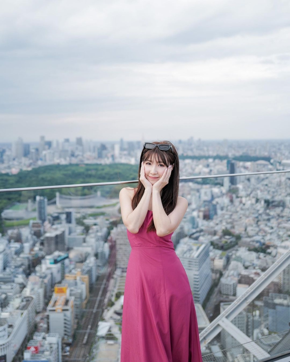 譚嘉儀喺IG post咗唔少旅行照同fans分享。