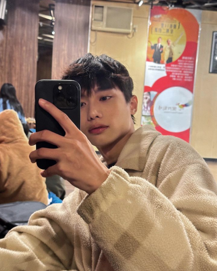 抖音網紅耀樂喺IG千字文爆料指16歲時與飛輪海前成員炎亞綸交往