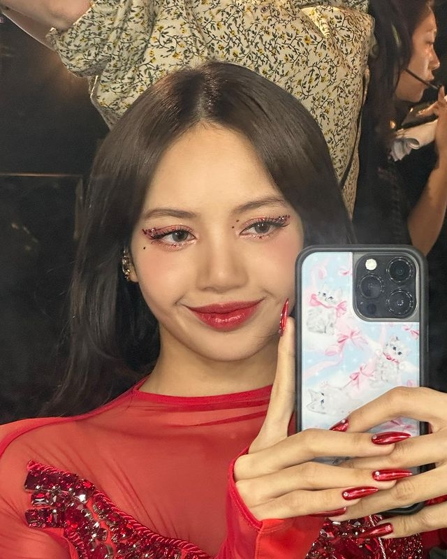 Lisa亦係人氣明星