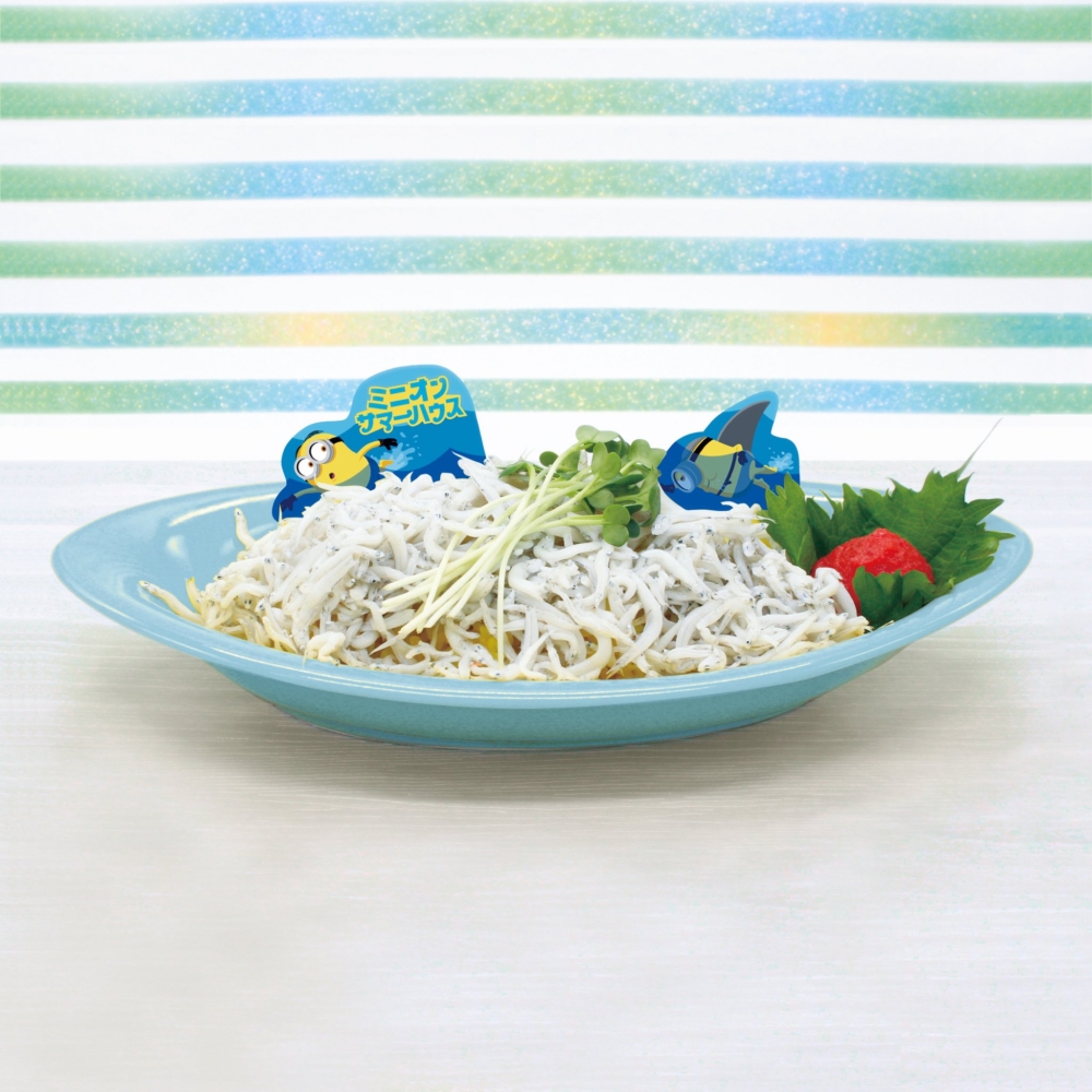 小小兵銀魚蓋飯。