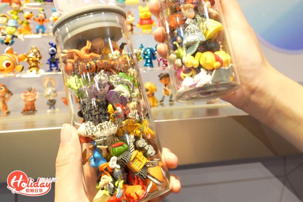 其中80款精品為會場限定，包括公仔玻璃樽。