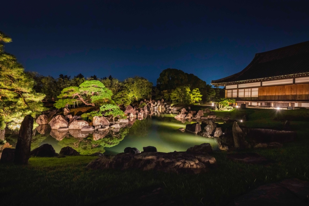 著名旅遊景點-二之丸庭園。