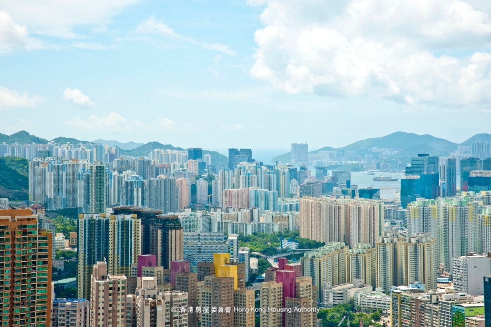 可同時申請「居屋2023」及「白居二2023」，申請費用合共$500港元。