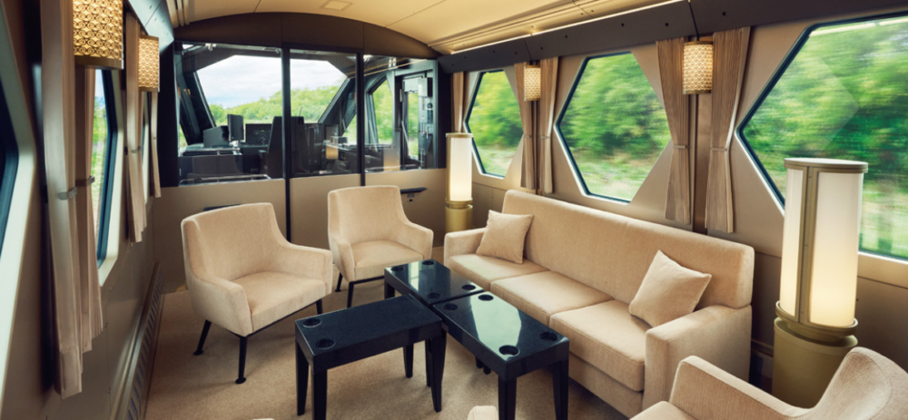 駕駛艙座豪華包廂。