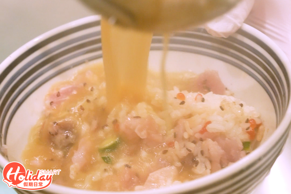 有別於坊間的海鮮丼，店家招牌「一丼二食」獨特食法都是吸引眾多食客捧場的一大原因。