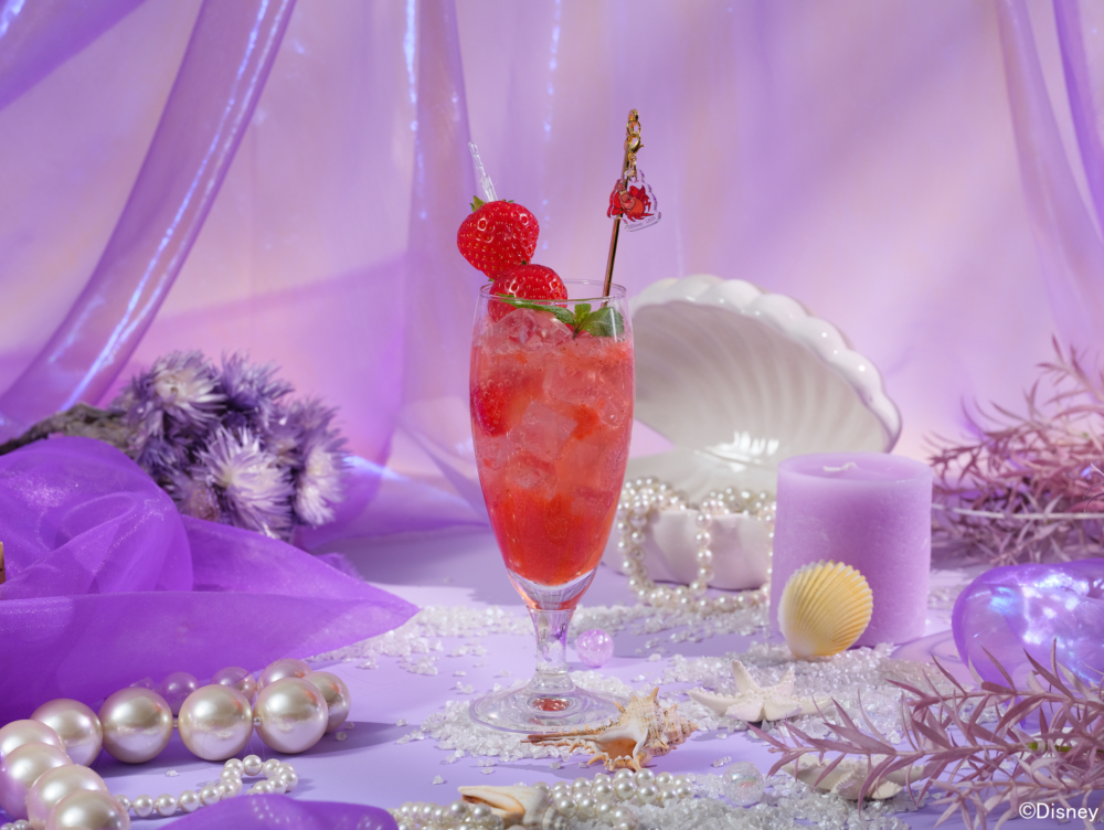 「沙巴信」士多啤梨梳打果汁。