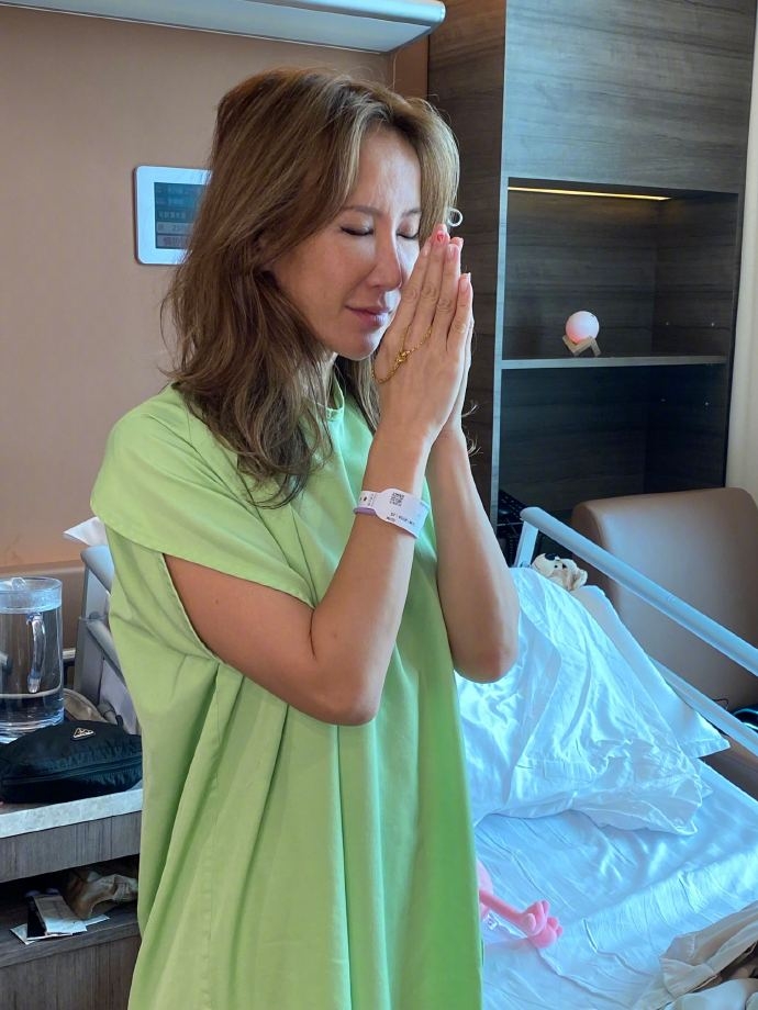 CoCo表示：「我要重新練習走路，希望大家陪伴我渡過這個艱難的路程。」 