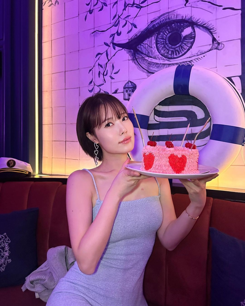 Sue則表示：「Proud Mama！媽媽永遠是你頭號粉絲」