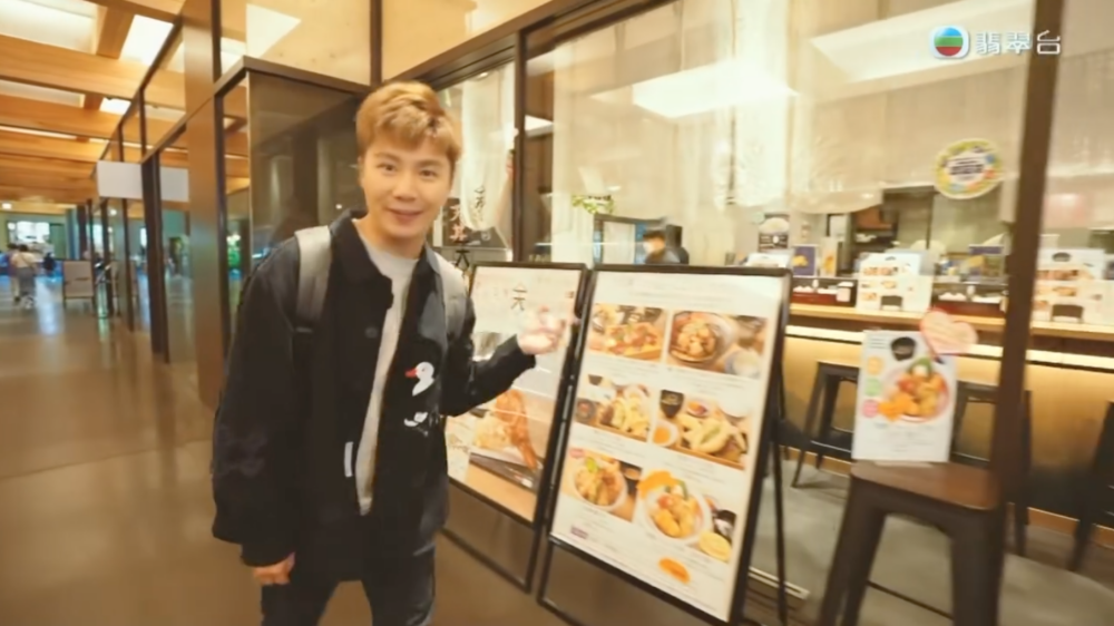 《周遊關西》介紹咗唔少CP值超高嘅餐廳同埋新嘅景點。其中包括一間位於京都嘅天婦羅專門店「天ぷら天寅」。