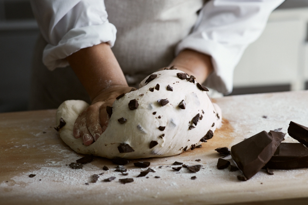 GODIVA麵包店發售近30款麵包及蛋糕等，價錢超親民～