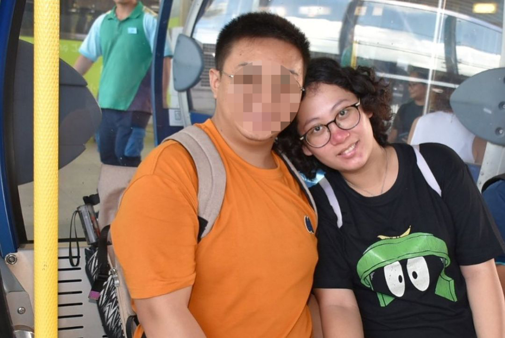 利愛安稱對方做「Honey」,疑似蜜運中?!