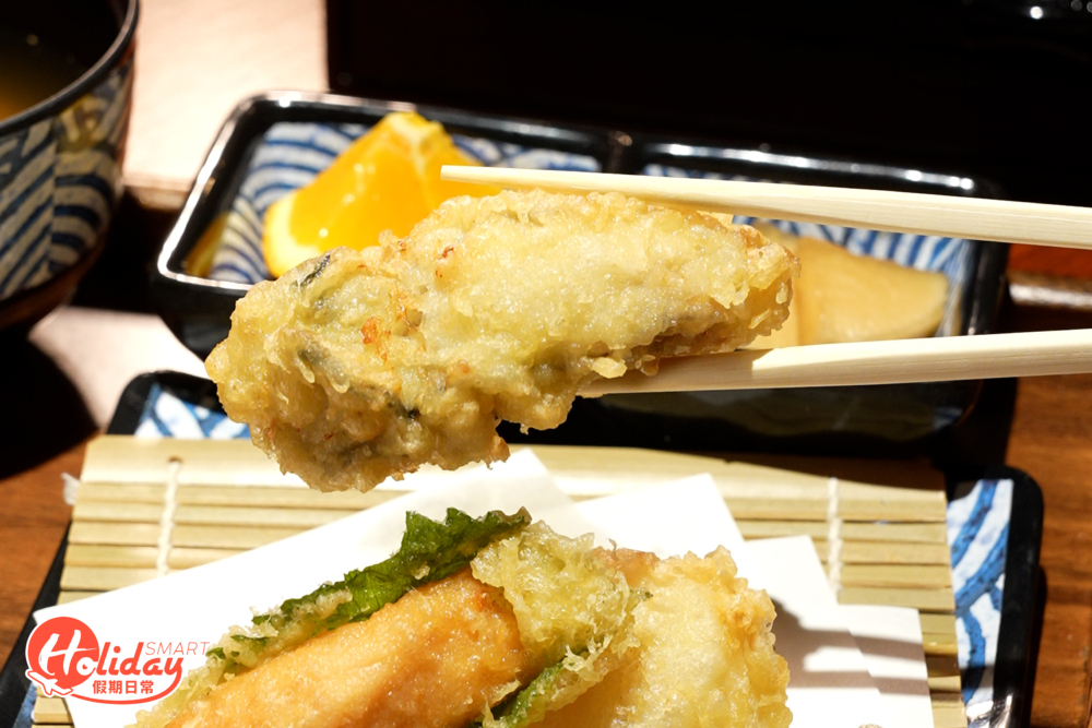 天婦羅必食推介日木廣島蠔,肥美嫩滑。