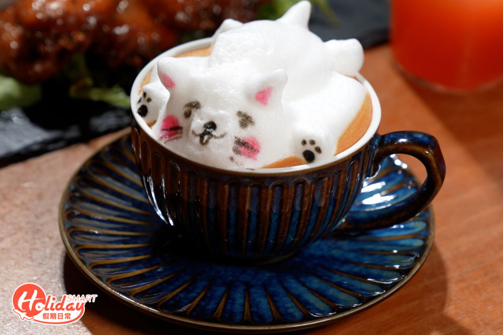 若然不偏好酒精的話,可以點杯3D立體拉花咖啡,貓咪造型賣相可愛又治癒。