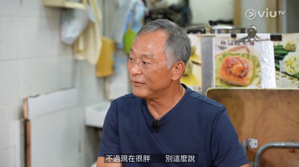 保錡就表示細個山度士教過佢踢波,杜sir直言:「不過依家好肥」