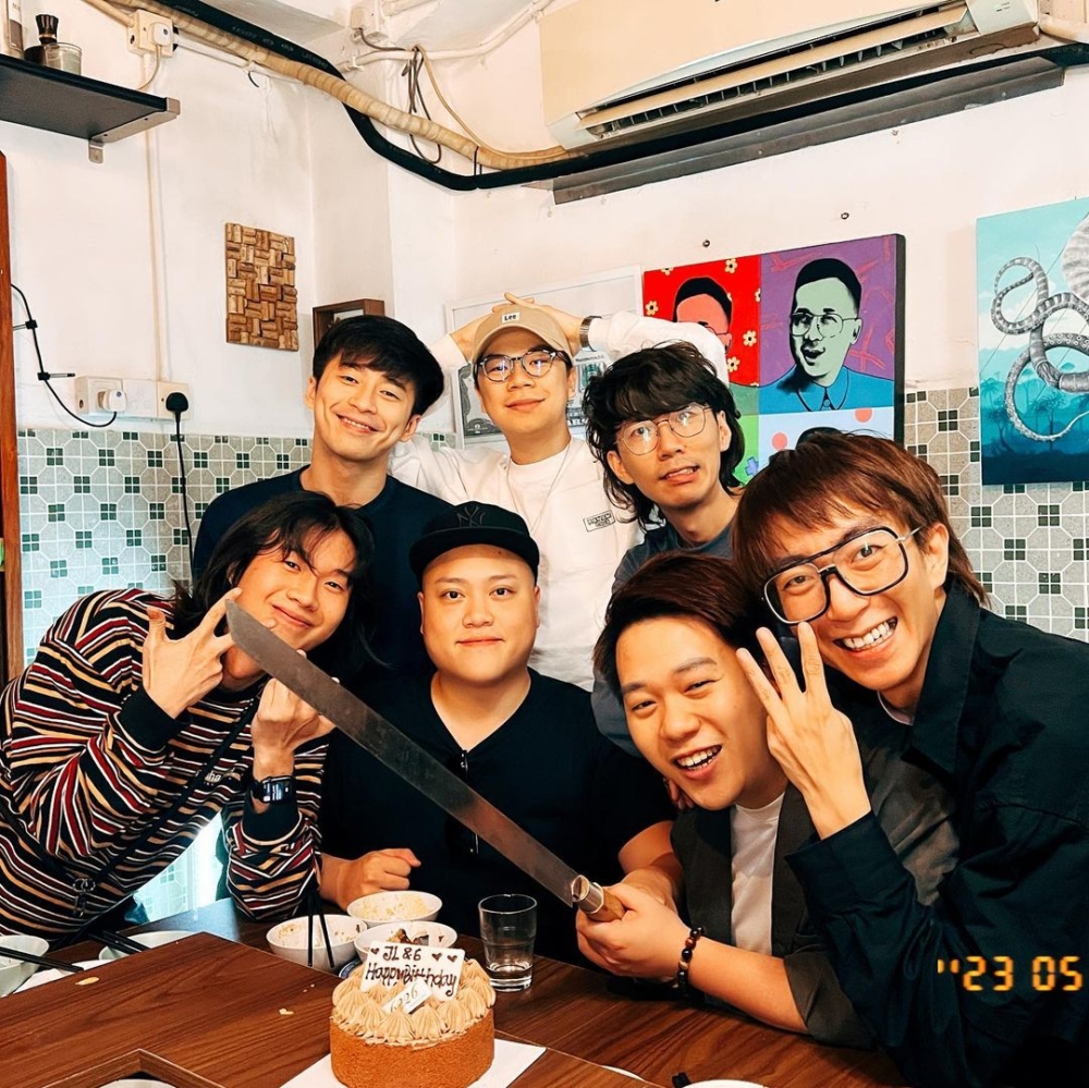 卡特解釋拍喊喊Filter只係純粹諗到當時六毫子傾電話嘅樣，所以用咗當時好流行嘅喊喊Filter，本意只係想揶揄六毫子