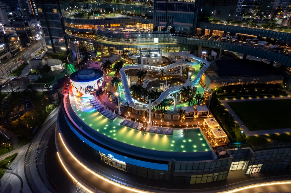 CLUBD OASIS主要分為室內外水上樂園及水SPA,並劃分成5大區域。