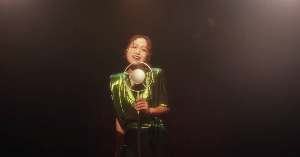 黃心穎回歸娛樂圈，推出新歌喺樂壇出道。