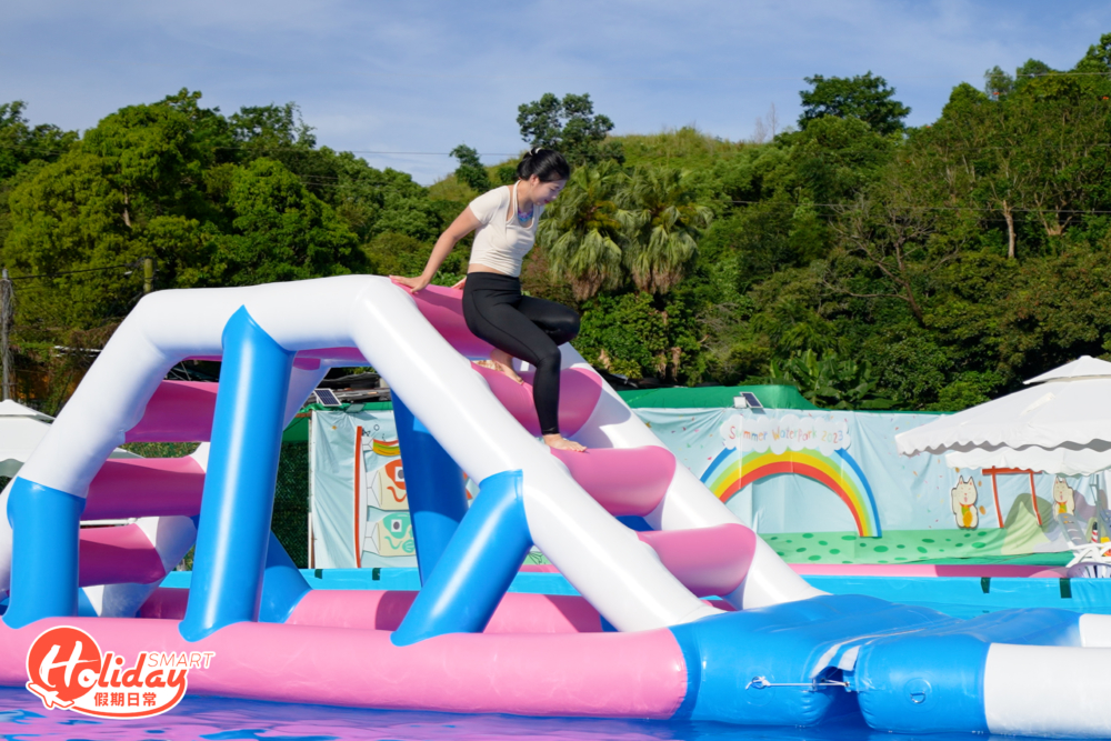 競技賽道長達20米，少點平衡力也未必能完成。