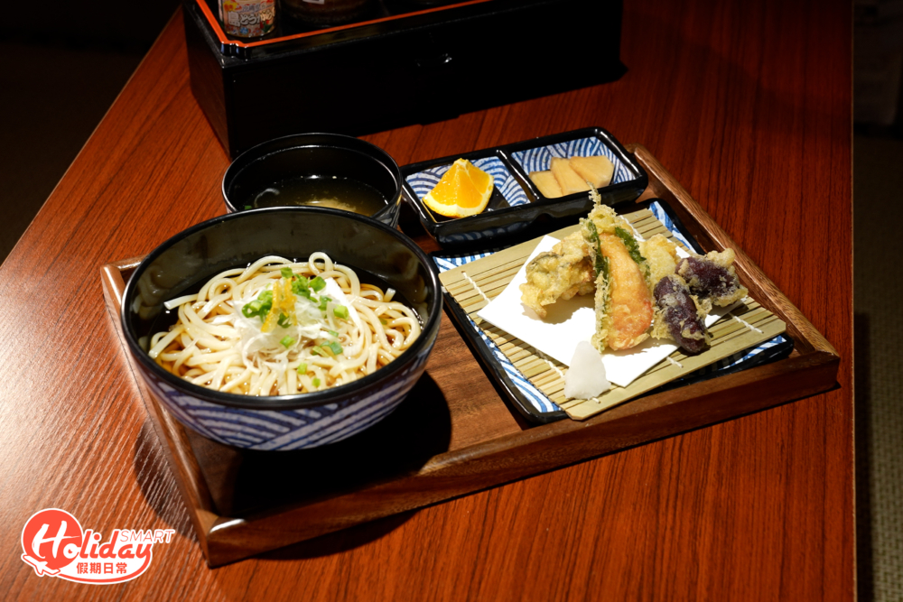 27款特色食材即叫即炸保證新鮮。