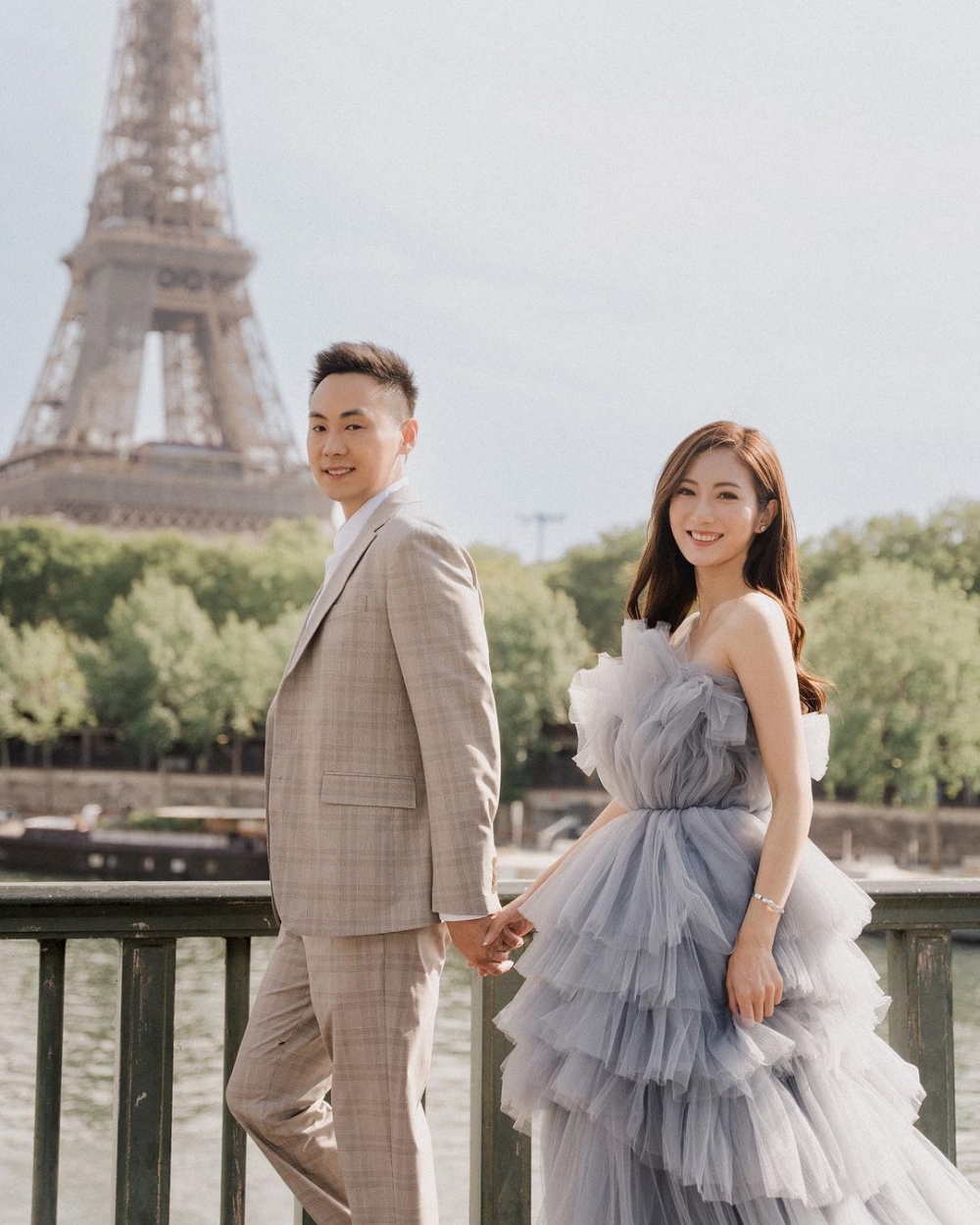 落選港姐蔡嘉欣與拍拖7年嘅圈外男友Derek婚照