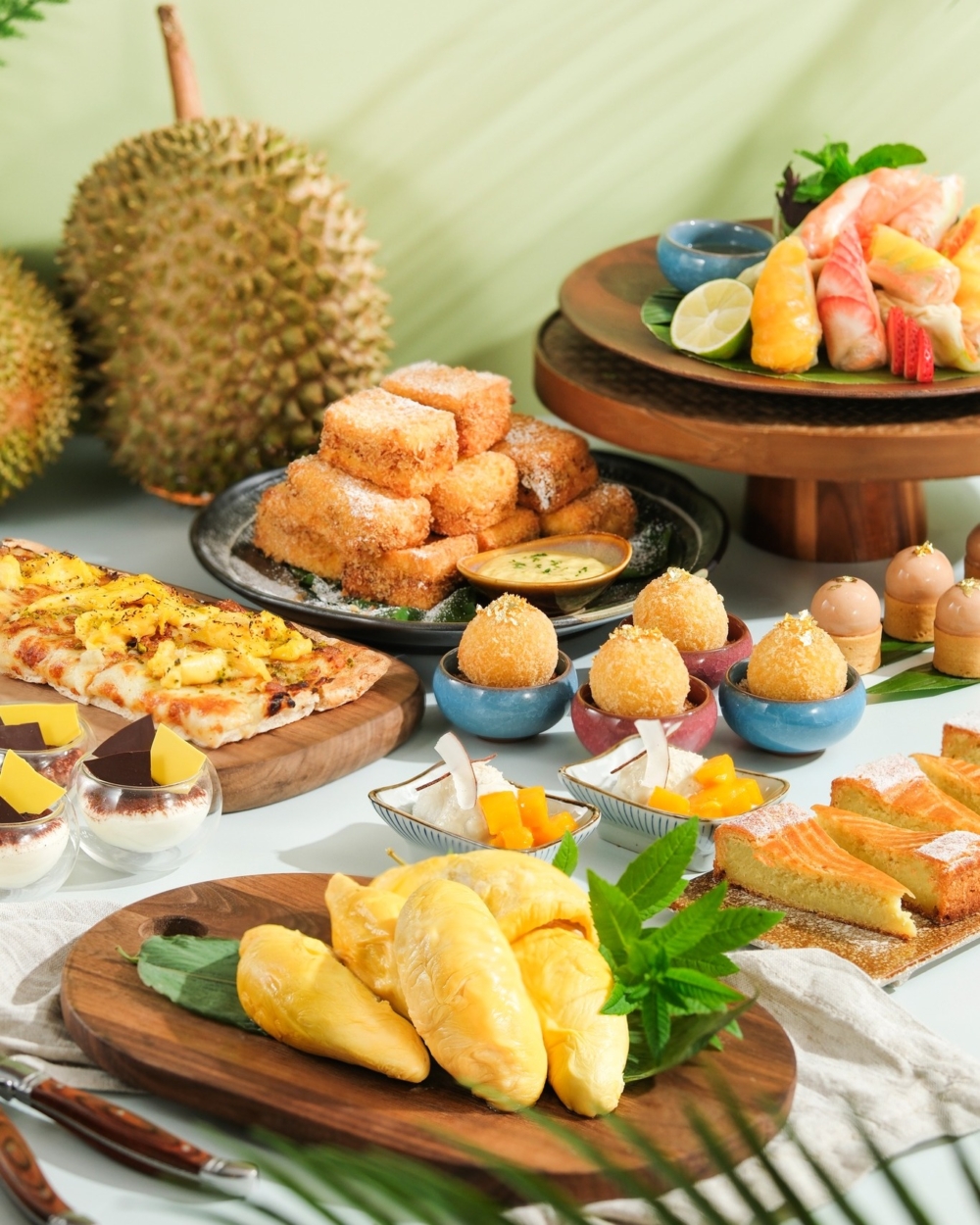 8月下午茶推介：「榴槤盛薈」週末下午茶自助餐