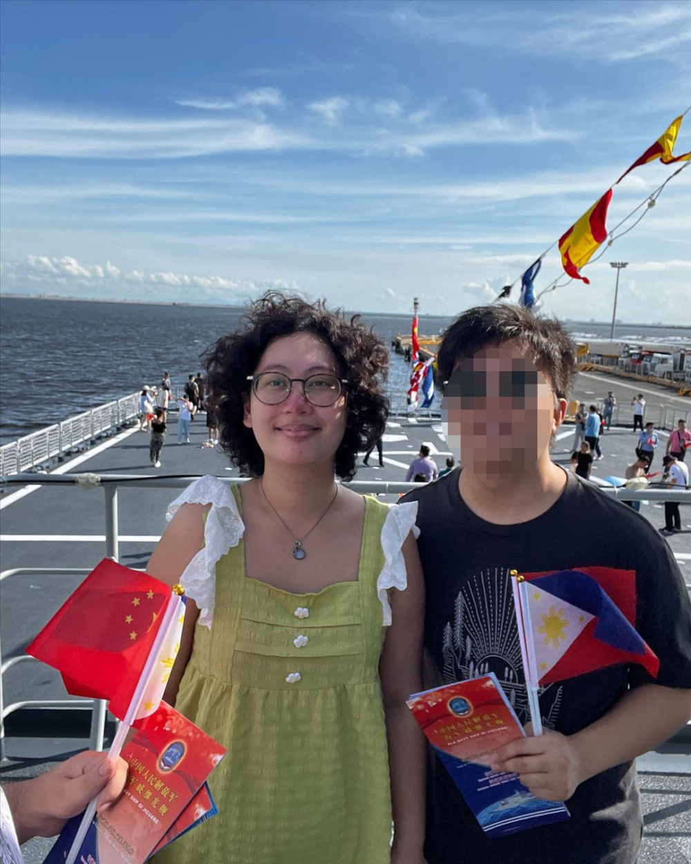 利愛安鼻頭通紅,十分搶眼。