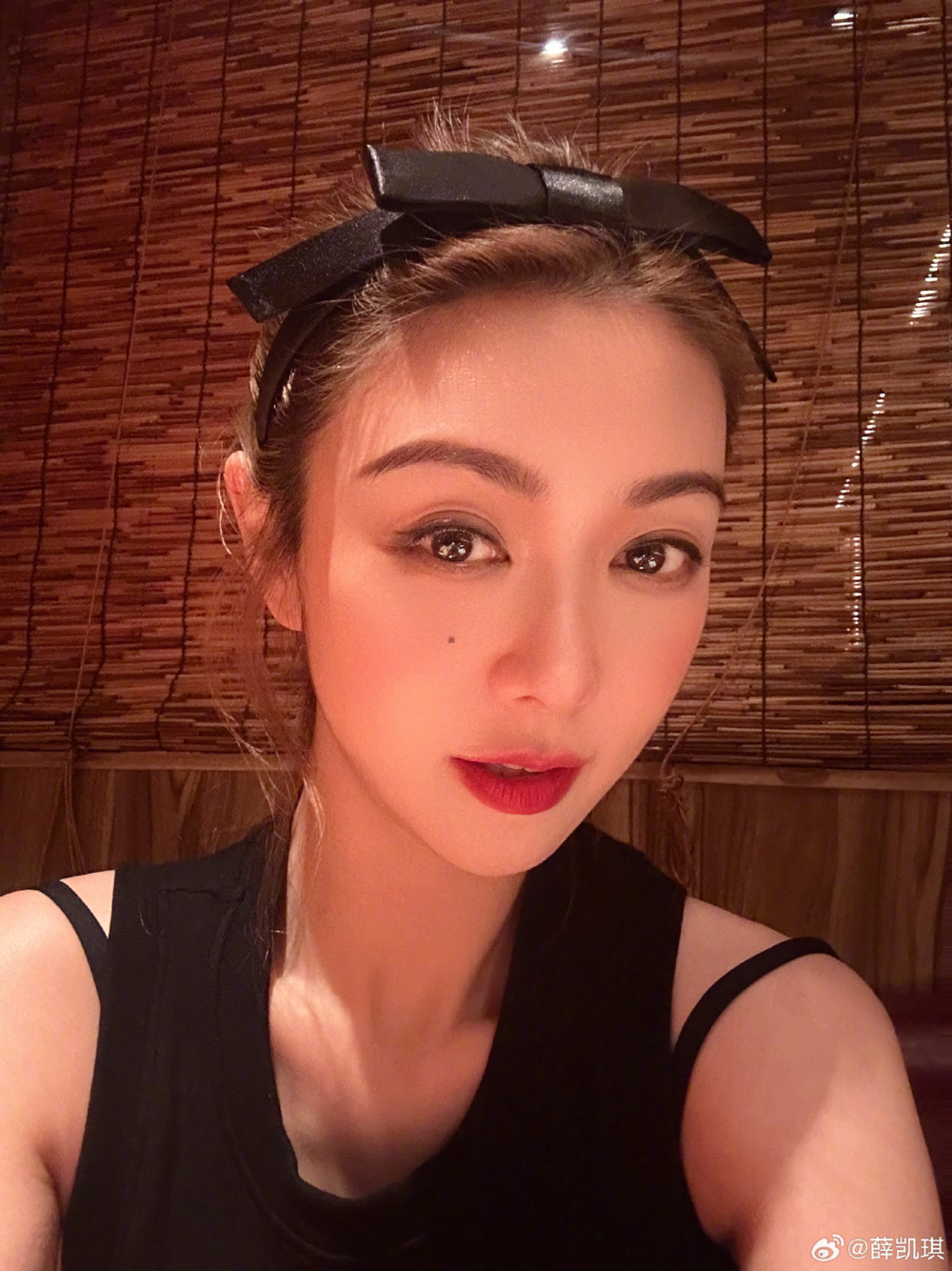 Fiona近年北上發展，喺內地出演綜藝節目《乘風破浪3》更人氣急升，成功成團