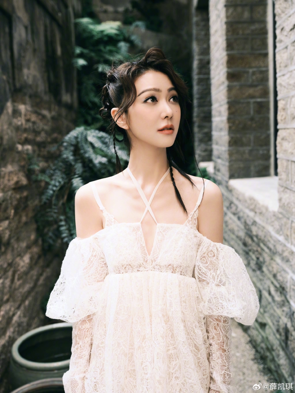 Fiona自出道以嚟身材都唔算十分豐滿