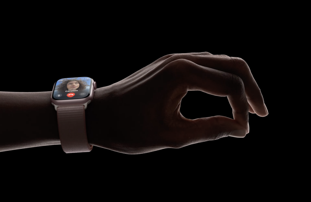 超實用的新功能「Double Tap」，無須接觸錶面都能接電話等！