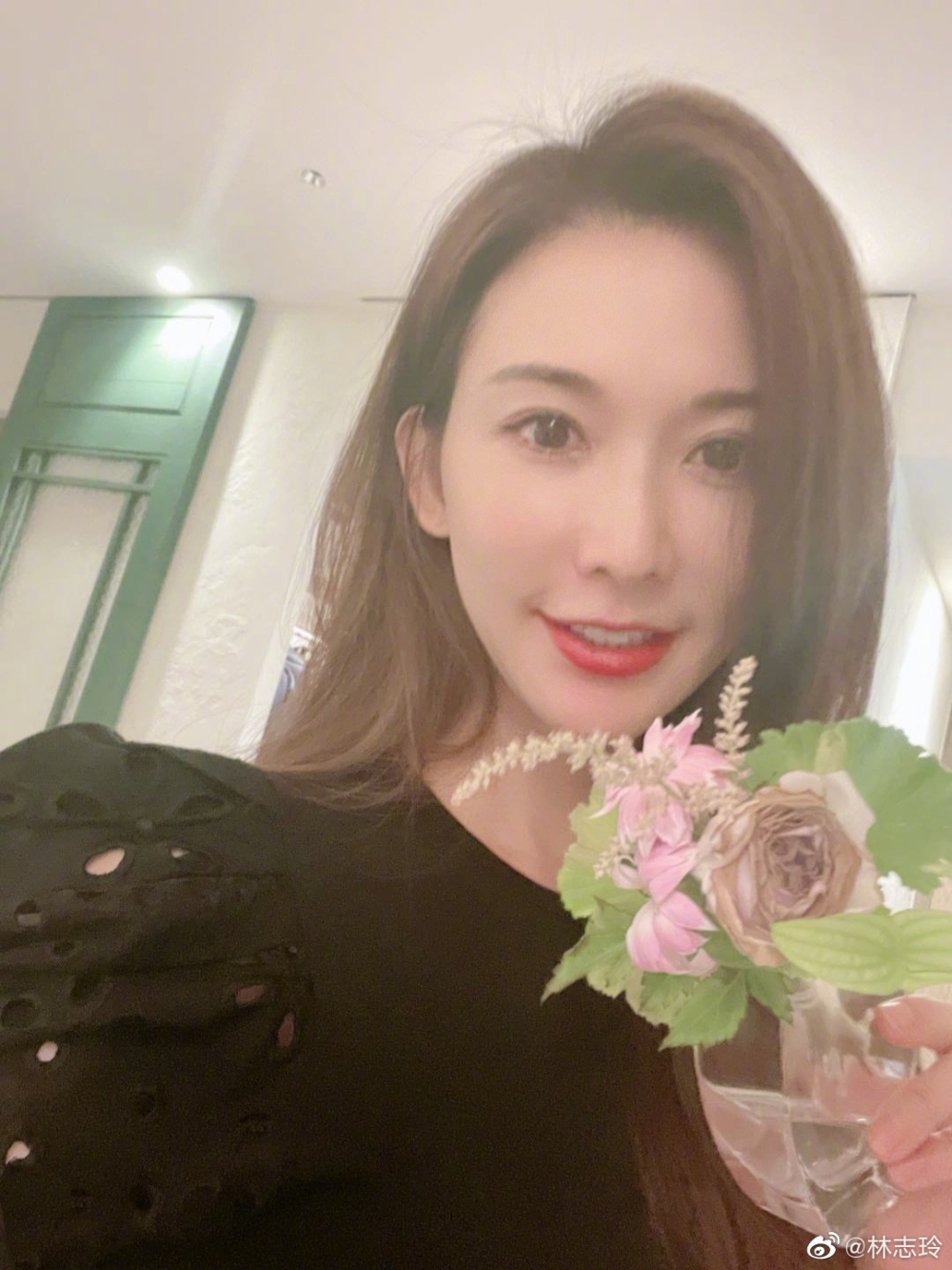 日本投票網站「みんなのランキング」近日公佈中港台最靚女星嘅投票結果，上榜嘅大部分都係內地女星，台灣代表以林志玲排名最高。