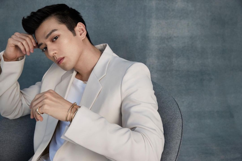 新田真劍佑在日本被封為「國寶級男神」！