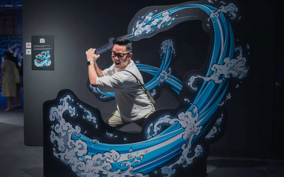 1:1實體日輪刀！