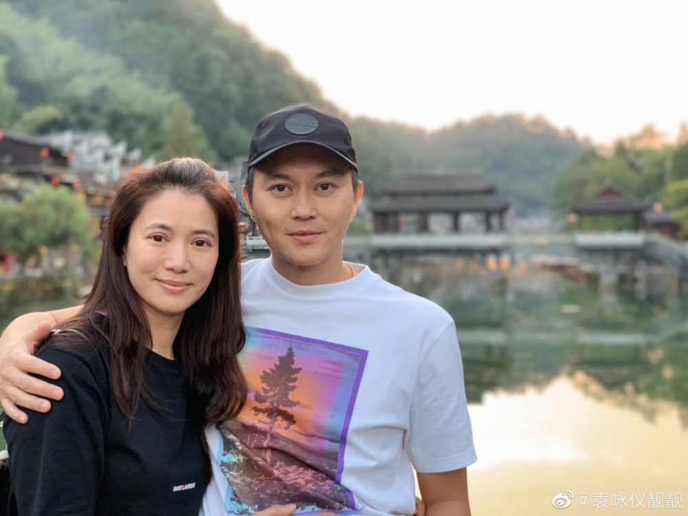 不過其實微博瘋傳嘅都係gif圖，暫未見到完整片段，加上gif圖嘅字幕係後加嘅，因此亦有人質疑影片嘅真實性