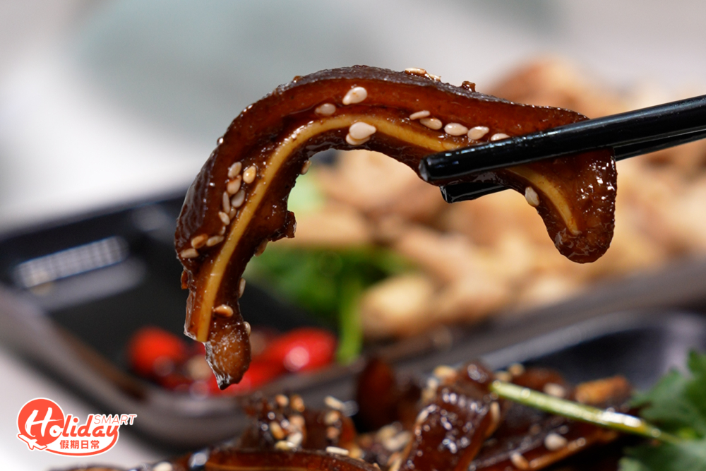 豬耳經過滷水炆煮，再加入自家製麻辣醬，入味非常。