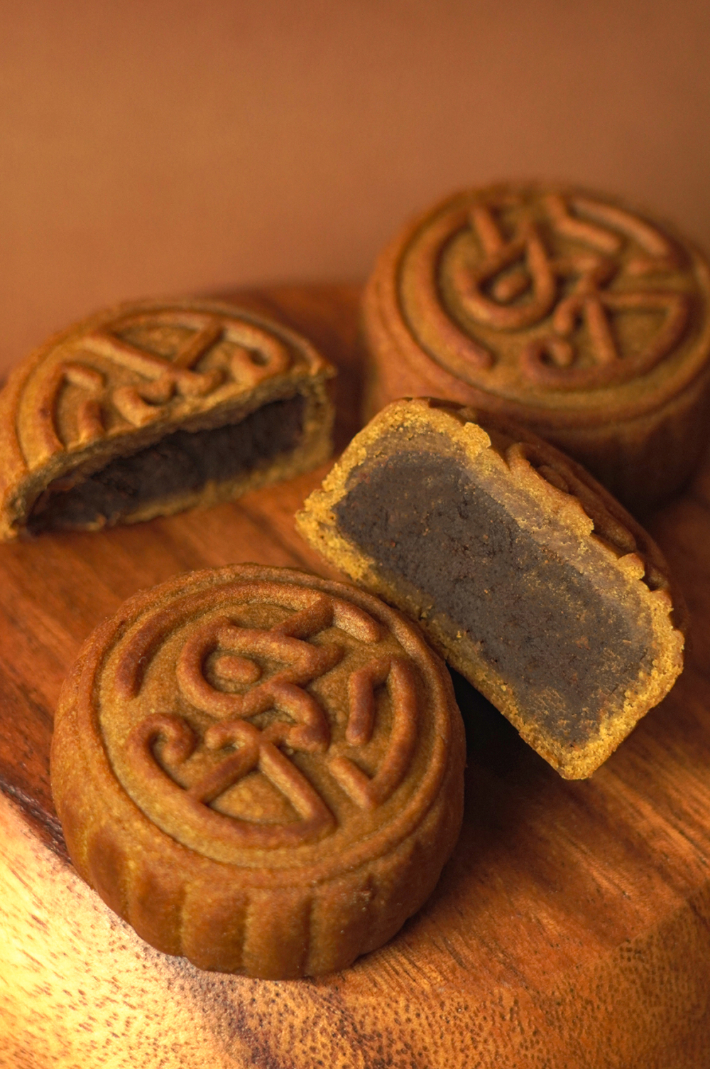 伯爵奶皇流心月餅。