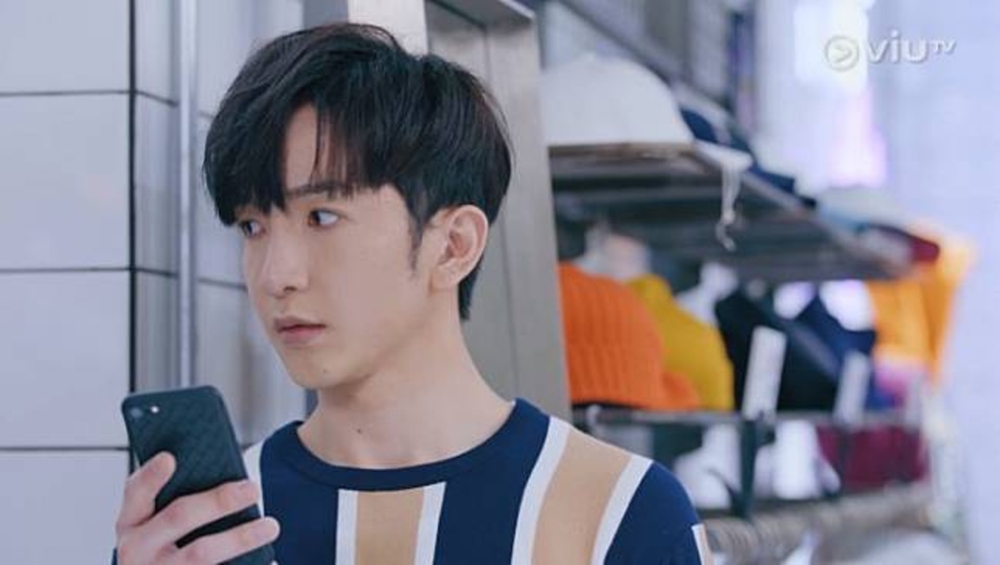 有網友建議港男：「cut咗個八達通佢仲好啦！我上次搵埋￼閉路電視見埋樣，佢哋懶到都唔做￼！嘥氣」