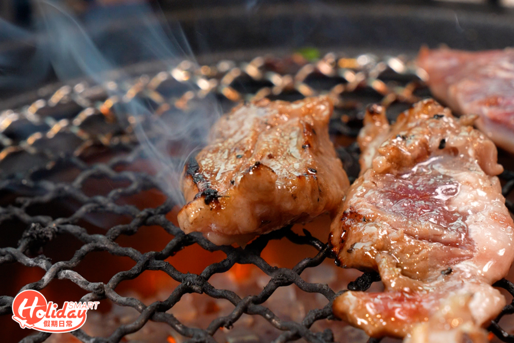 店家也推介和牛牛五花，牛五花取自腹部部位，雪花豐富分布均勻，肉質柔嫩細膩，經烤香後帶甘甜味！