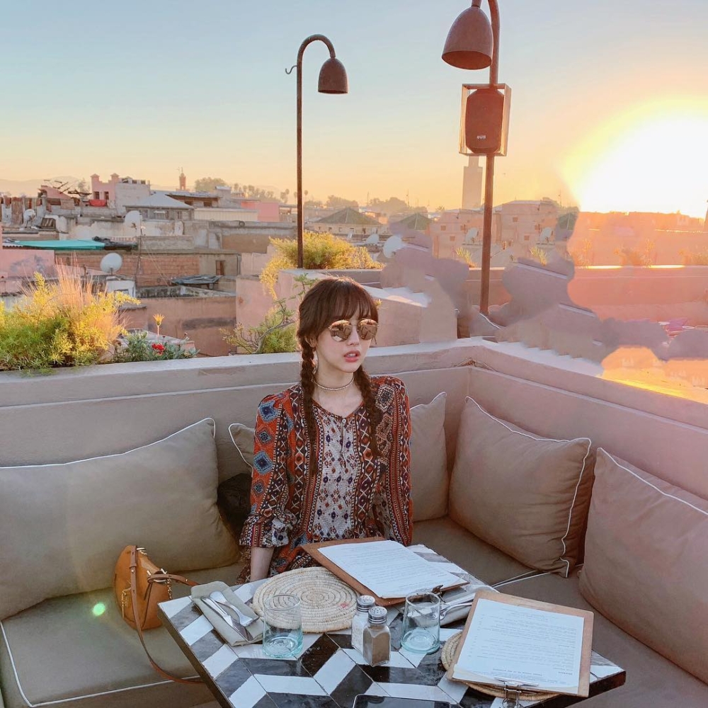 Dada出道後生活越嚟越富貴，經常周遊列國