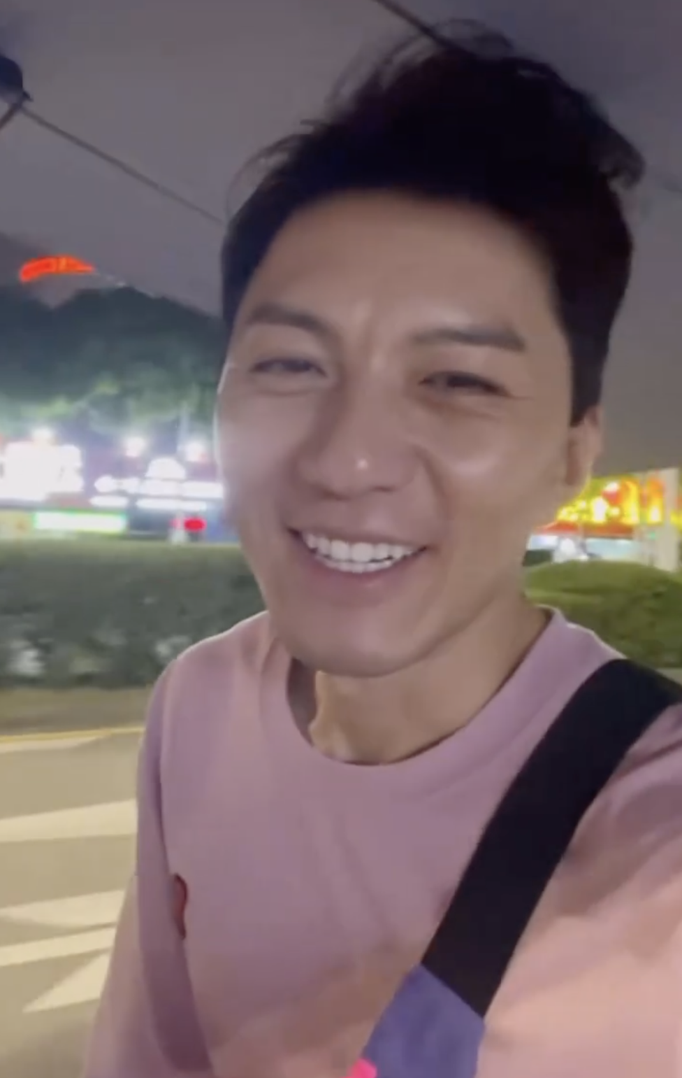 網民見到袁偉豪留言,亦態度友善地勸他記得要戴頭盔,更有人建議他不要再乘坐這種電動車