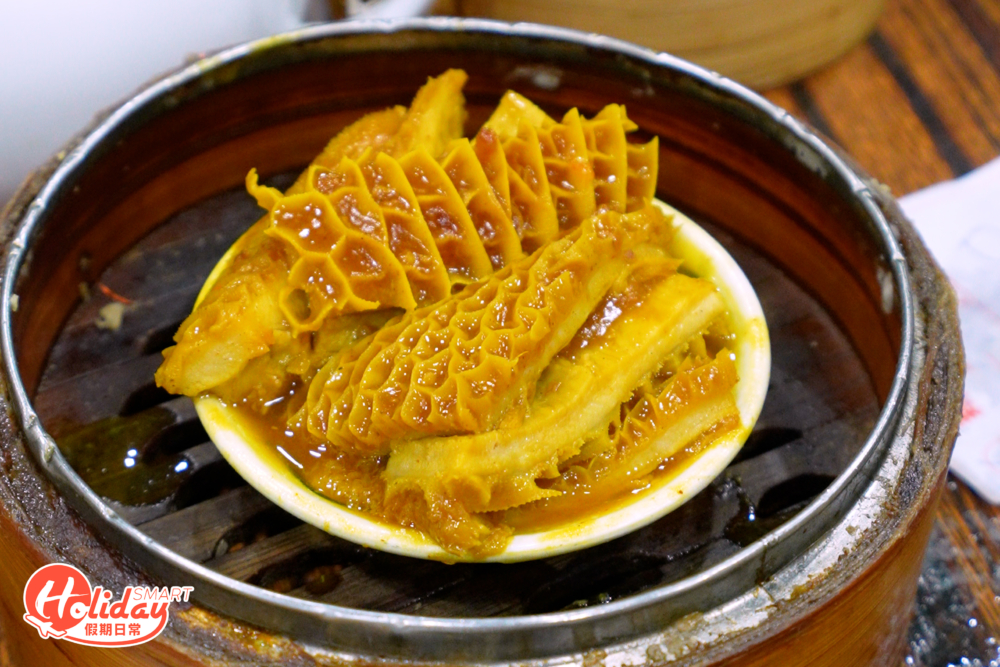 咖喱金錢肚厚實入味有嚼勁。