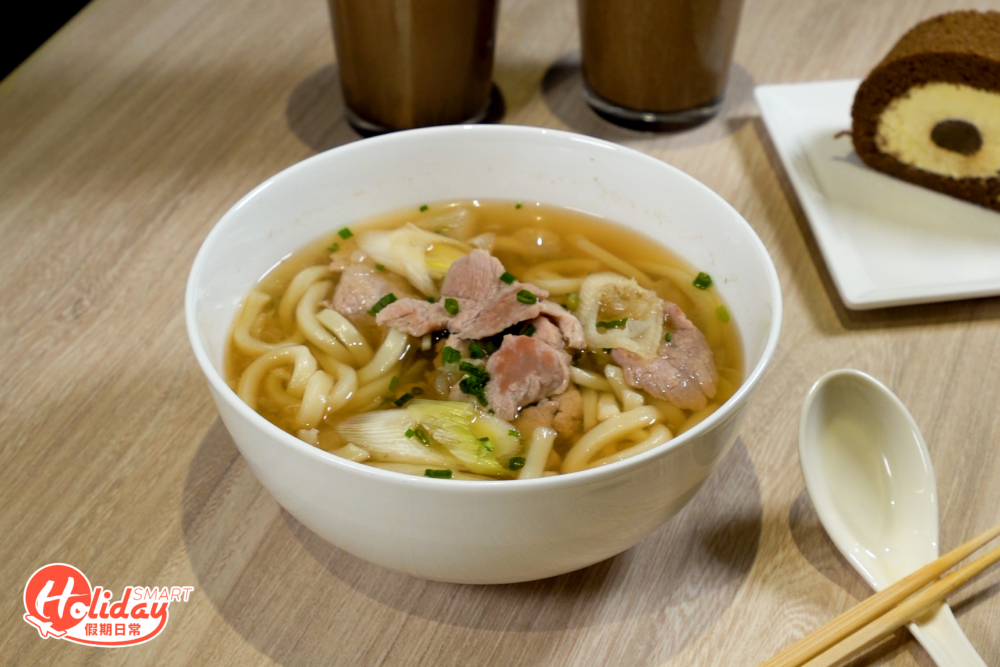 柚子胡椒豚肉烏冬食落清新開胃，豚肉肉質有咬口，烏冬同樣彈牙。