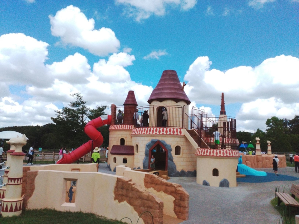 吉卜力公園特別增設了一個以《貓之報恩》為主題的全新園區，特定時間可免費入場！