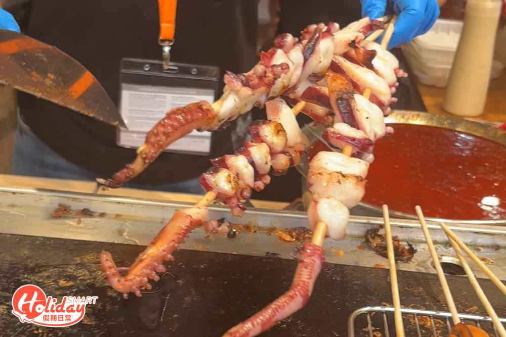 巨型魷魚鬚$40香味十足，鮮味又彈牙！
